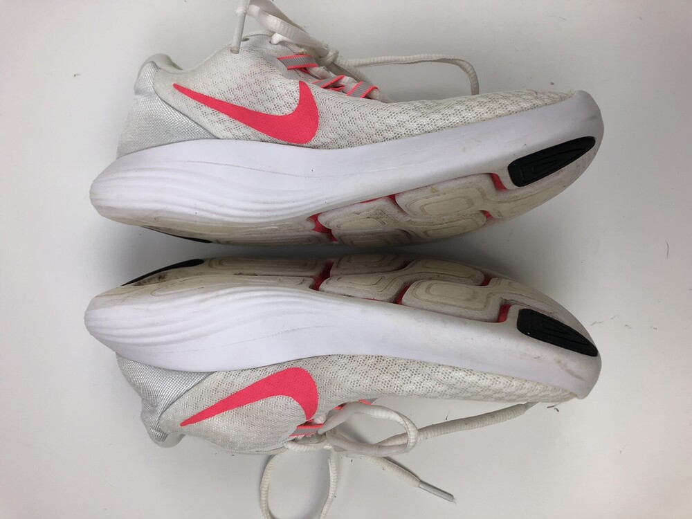 Nike Women 7.5 Running Training Tennis Shoes Lunarconverge White Pink 852469-101
